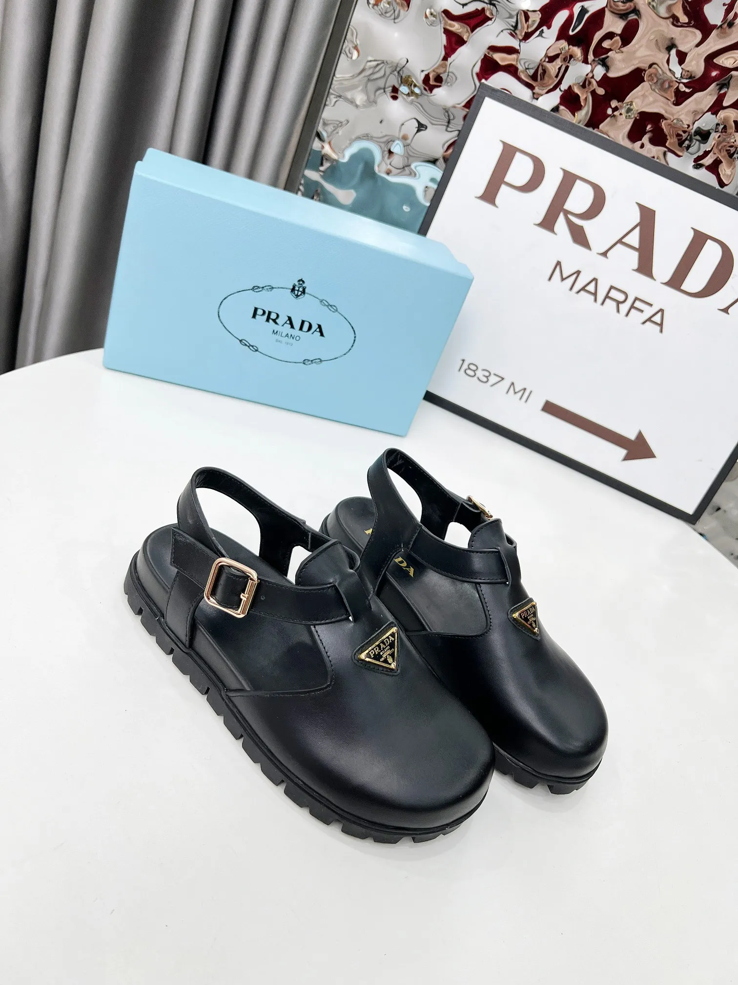 👟👟Ex-factory price 440👟👟 PRADA/25ss Prada classic triangle logo loafer series, simple and ultimate size: 35-42